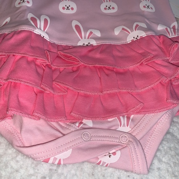 NWT Magnolia Baby Bunnies Pink Ruffle Bodysuit Onesie 3M - Picture 4 of 8